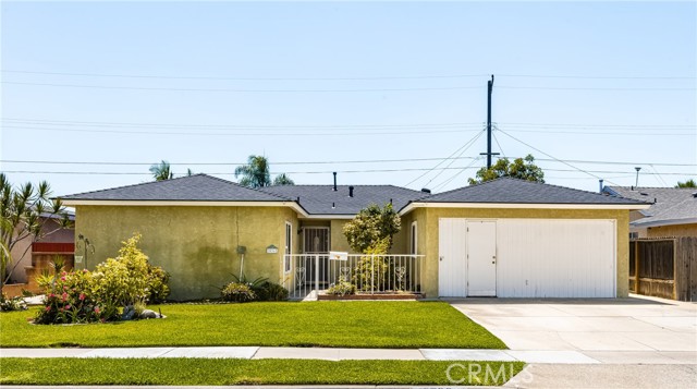 Detail Gallery Image 1 of 1 For 2536 W Greenacre Ave, Anaheim,  CA 92801 - 4 Beds | 1/1 Baths