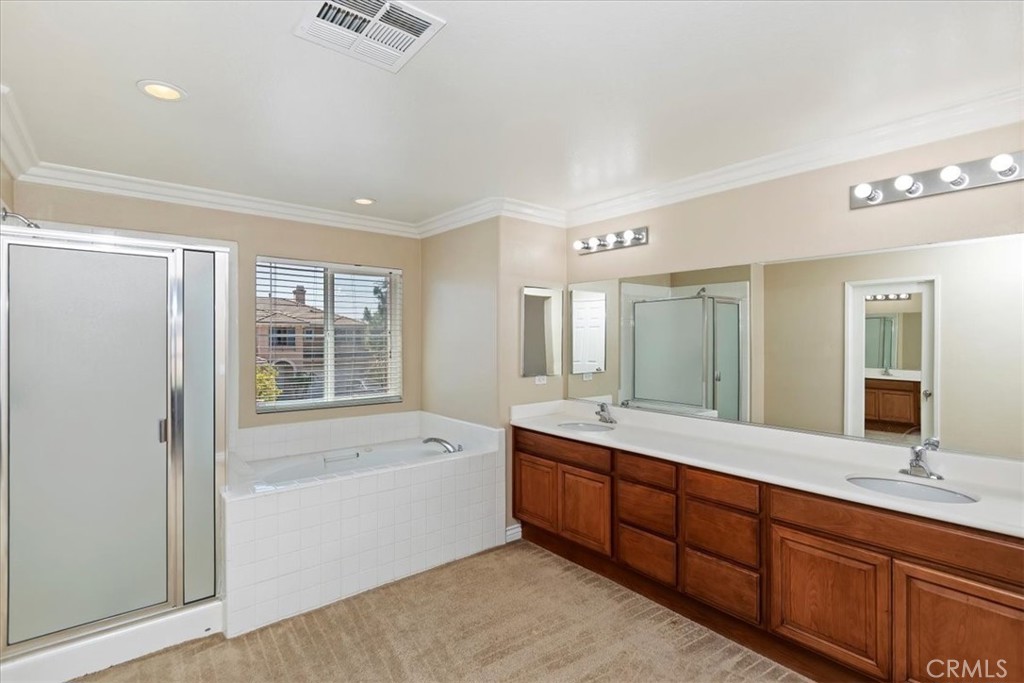 MLS #OC25117971 img 44