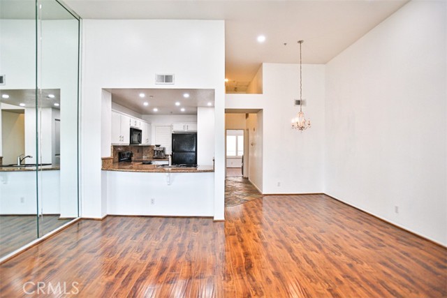 Detail Gallery Image 30 of 40 For 1200 Pacific Coast, Huntington Beach,  CA 92648 - 1 Beds | 1 Baths