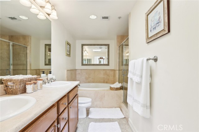 Detail Gallery Image 29 of 41 For 14343 Burbank Bld #301,  Sherman Oaks,  CA 91401 - 3 Beds | 2 Baths