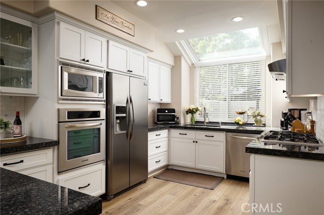 Image 7 of 59 For 33 Calle Del Norte