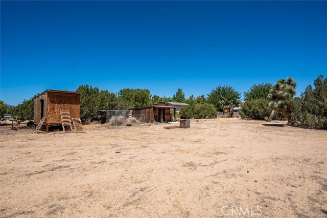 2056 W Avenue O, Palmdale CA: https://media.crmls.org/medias/0130ac5a-07ff-4765-9dfa-db3192c365d4.jpg