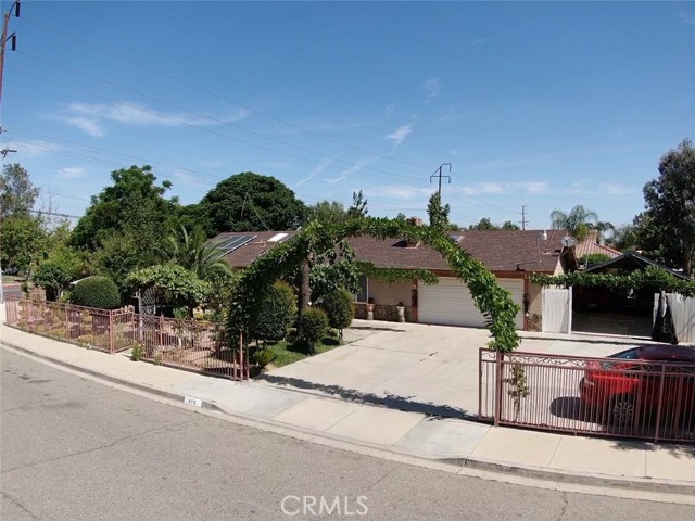 Detail Gallery Image 4 of 29 For 410 Water, Perris,  CA 92571 - 3 Beds | 2 Baths