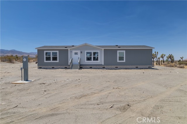 Detail Gallery Image 7 of 38 For 13130 Silver Rock Rd, Pinon Hills,  CA 92372 - 4 Beds | 2 Baths