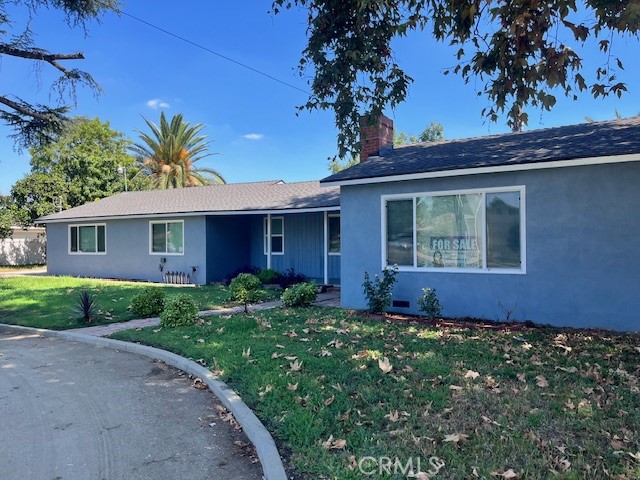 2045 S Cypress AVE