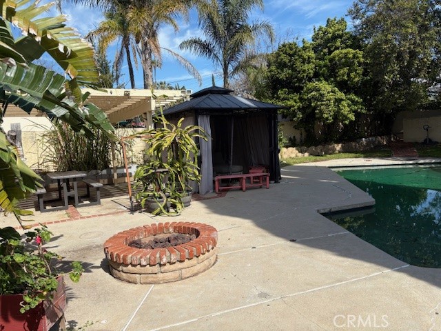 Detail Gallery Image 17 of 19 For 10918 Reseda, Porter Ranch,  CA 91326 - 3 Beds | 2 Baths