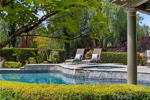38565 Celine Cove, Murrieta CA: https://media.crmls.org/medias/0133c85f-1b5c-4170-bca5-2a5726f9511e.jpg