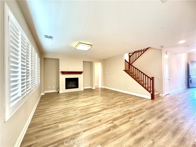 Detail Gallery Image 3 of 36 For 13945 Barnett Ln, Corona,  CA 92880 - 5 Beds | 3/1 Baths