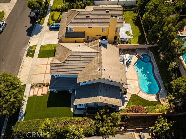 Detail Gallery Image 2 of 25 For 3726 Summit View Ct, Corona,  CA 92882 - 4 Beds | 2/1 Baths