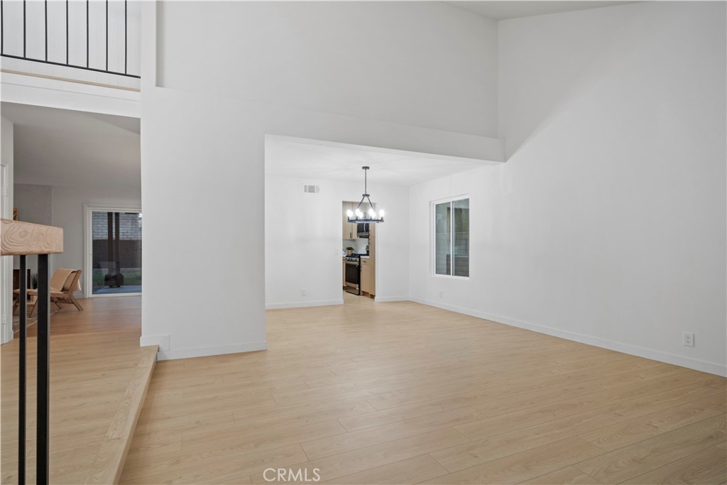 MLS #CV25265657 image #11