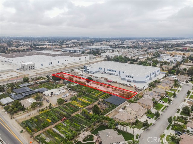 Detail Gallery Image 4 of 9 For 16569 Slover, Fontana,  CA 92337 - – Beds | – Baths