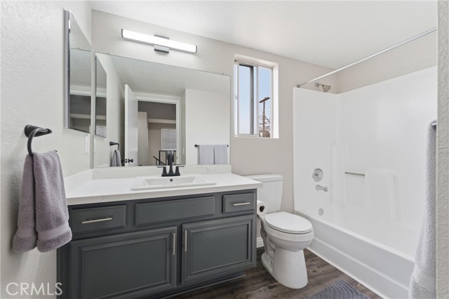 Detail Gallery Image 13 of 17 For 37614 Kimberly, Palmdale,  CA 93550 - 3 Beds | 2/1 Baths