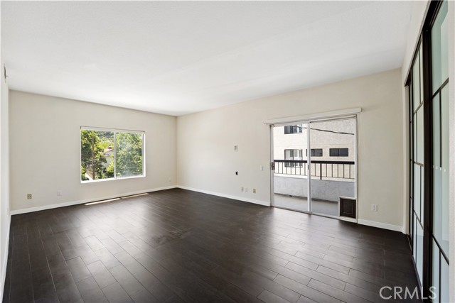 4313 Van Nuys Boulevard, Sherman Oaks CA: https://media.crmls.org/medias/013a4fe9-fbbe-4b59-9ced-87de1cd3c609.jpg