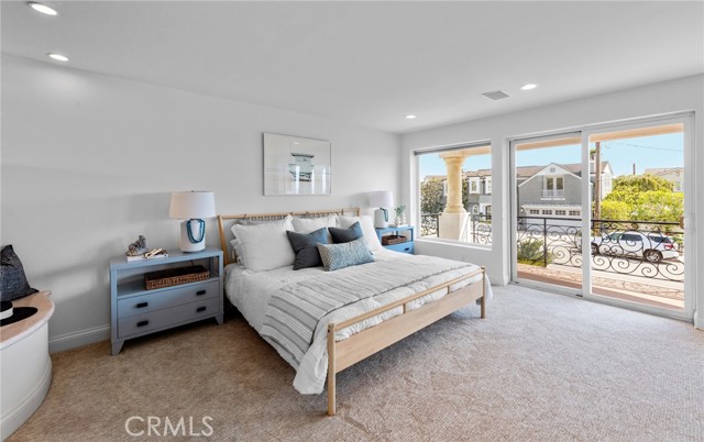 2130 Monterey Boulevard, Hermosa Beach, California 90254, 5 Bedrooms Bedrooms, ,5 BathroomsBathrooms,Residential,Sold,Monterey,SB23105590