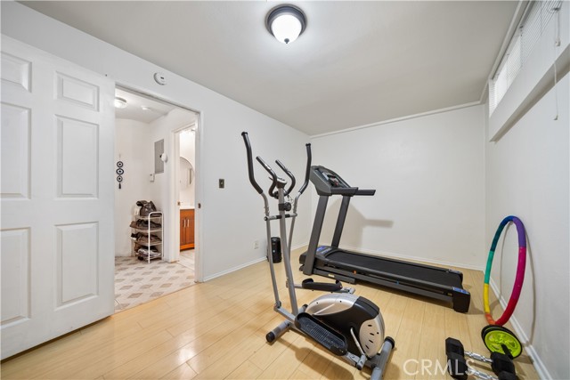 Detail Gallery Image 39 of 47 For 19950 Sherman Way Unit a a,  Winnetka,  CA 91306 - 3 Beds | 4 Baths