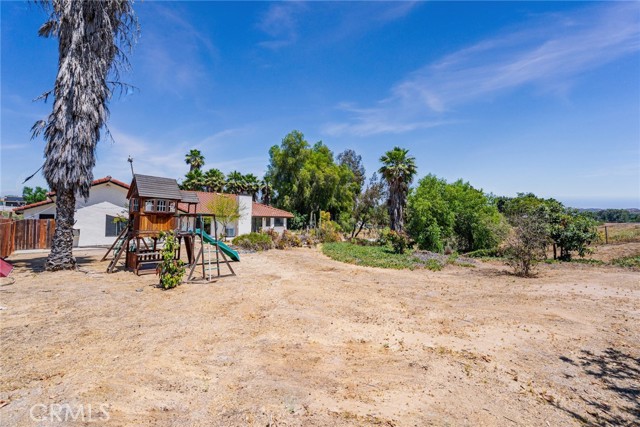 Detail Gallery Image 30 of 38 For 18085 Golden Leaf Ln, Woodcrest,  CA 92504 - 4 Beds | 3 Baths