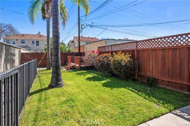 15702 Halldale Avenue, Gardena CA: https://media.crmls.org/medias/013c92fb-0538-405c-90ec-cdf7c9a7b8ff.jpg