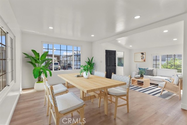 Detail Gallery Image 8 of 38 For 15621 Beach Bld #108,  Westminster,  CA 92683 - 3 Beds | 2 Baths