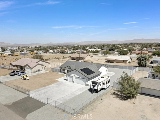 11515 Tamarisk Avenue, Hesperia CA: https://media.crmls.org/medias/013cf30c-dd51-4e1e-b62c-9fb5cd12fe1f.jpg