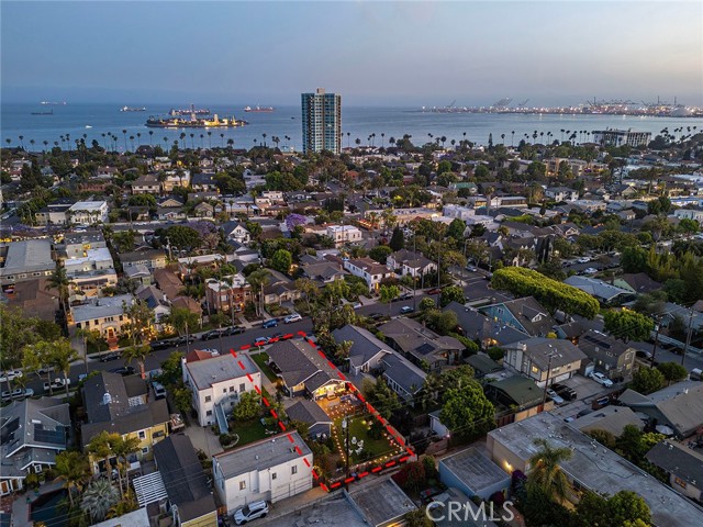 3033 E Vista, Long Beach CA: https://media.crmls.org/medias/013d006f-ae65-471e-bf05-a42fd5ab47a4.jpg