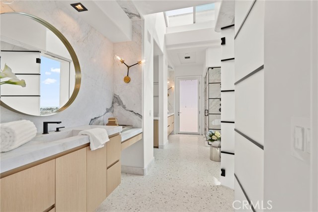 Detail Gallery Image 45 of 70 For 1409 Dolphin Terrace, Corona Del Mar,  CA 92625 - 5 Beds | 5/2 Baths