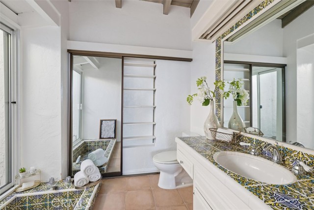 Detail Gallery Image 13 of 74 For 1308 via Coronel, Palos Verdes Estates,  CA 90274 - 5 Beds | 5 Baths