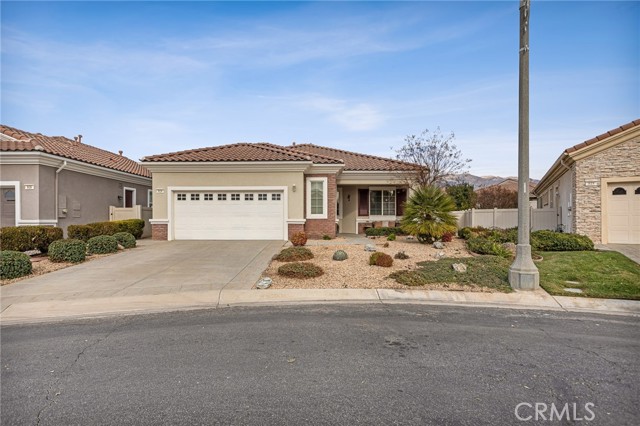 Detail Gallery Image 1 of 32 For 824 Sherwood Ct, Beaumont,  CA 92223 - 2 Beds | 2 Baths