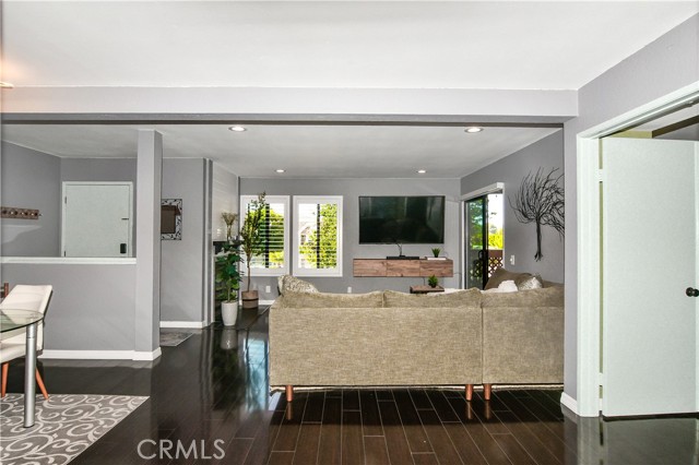 Detail Gallery Image 17 of 45 For 16551 Grunion Lane #204,  Huntington Beach,  CA 92649 - 2 Beds | 2 Baths