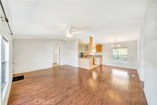 Detail Gallery Image 3 of 52 For 24 Gitana Ave #164,  Camarillo,  CA 93012 - 3 Beds | 2 Baths