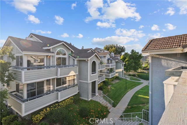 26964 Flo Lane, Canyon Country CA: https://media.crmls.org/medias/013f73cd-d701-4475-8d36-1ed03deaf60c.jpg