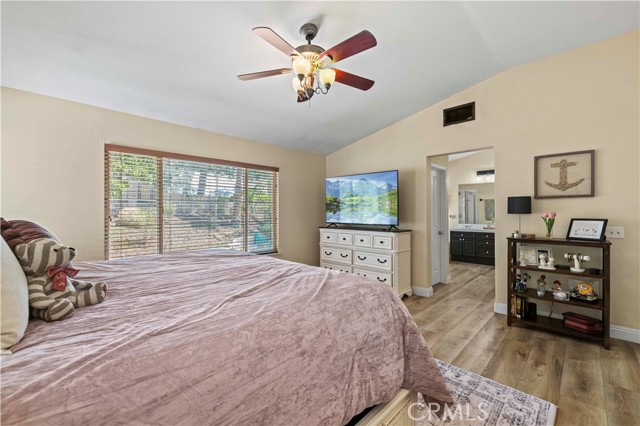 28436 Calex Drive, Valencia CA: https://media.crmls.org/medias/013fa4c7-ef43-4751-9d82-405f401310ea.jpg