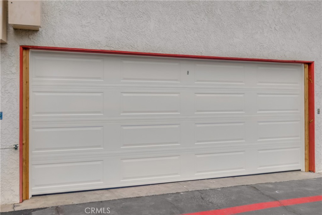 https://media.crmls.org/medias/013fbea2-164d-4281-86d4-744fa3cb9692.jpg?preset=X-Large