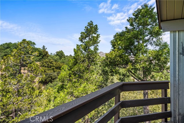 Detail Gallery Image 28 of 37 For 1555 Moon Dr, Lake Arrowhead,  CA 92352 - 2 Beds | 2 Baths