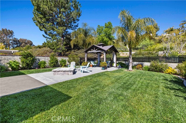 Image 2 for 28749 Startree Ln, Saugus, CA 91390