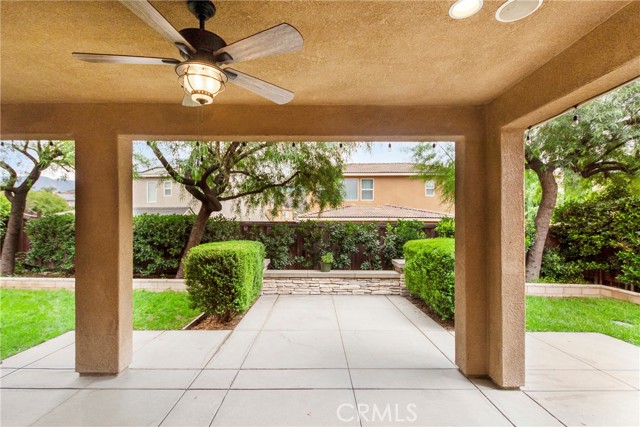 3993 Black Cottonwood Way, San Bernardino CA: https://media.crmls.org/medias/01415187-8fc4-4c80-95c6-3cfd7710e6ec.jpg