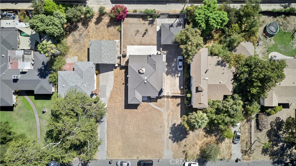 2777 Serrano