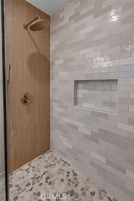 Detail Gallery Image 33 of 50 For 3641 Somerset, Los Angeles,  CA 90016 - 3 Beds | 2 Baths