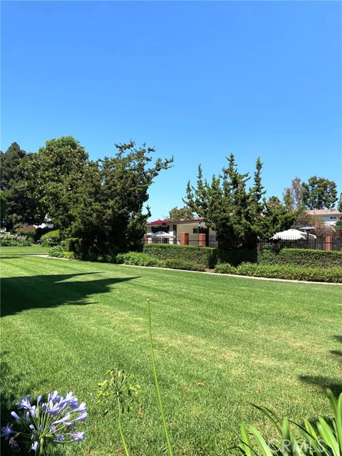 Detail Gallery Image 18 of 25 For 15508 Williams St #E,  Tustin,  CA 92780 - 3 Beds | 2 Baths
