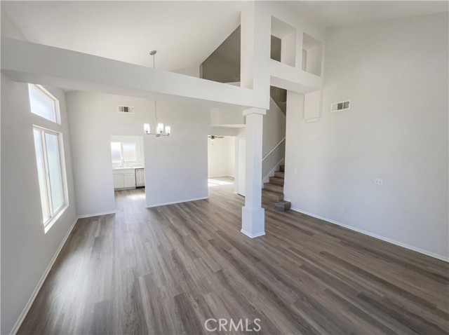 Detail Gallery Image 3 of 22 For 994 Reinhart St, San Jacinto,  CA 92583 - 4 Beds | 3 Baths