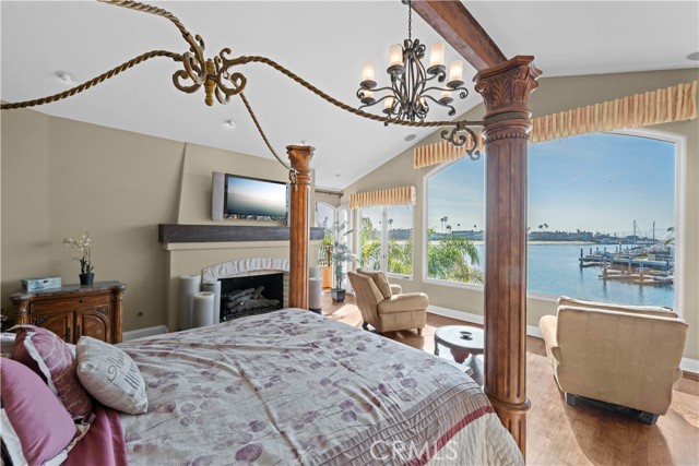 Detail Gallery Image 51 of 75 For 221 Rivo Alto Canal, Long Beach,  CA 90803 - 4 Beds | 5 Baths