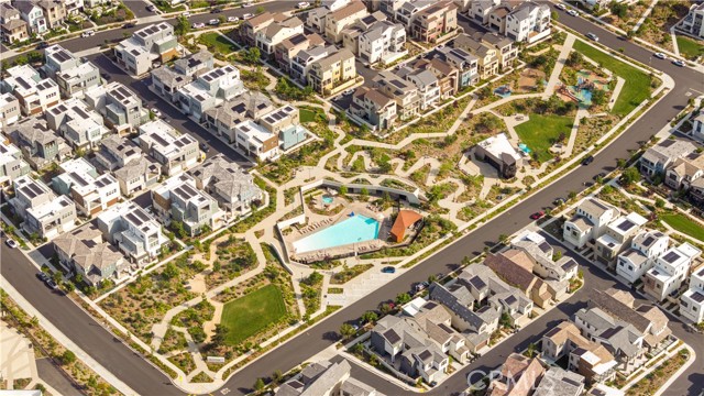 129 Great Park Blvd, Irvine CA: https://media.crmls.org/medias/014338d9-55e0-4b2e-b1c3-6caef5a094b3.jpg
