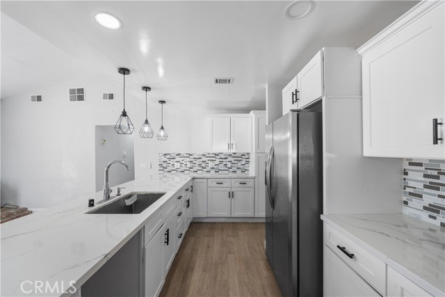 Detail Gallery Image 11 of 30 For 44328 Foxton Ave, Lancaster,  CA 93535 - 4 Beds | 2 Baths