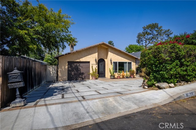 Detail Gallery Image 1 of 25 For 10773 Redmont Ave, Tujunga,  CA 91042 - 2 Beds | 2 Baths