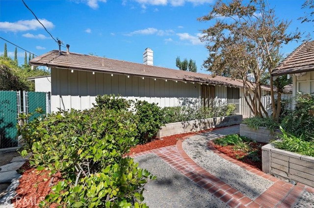 Walkway To Front Door