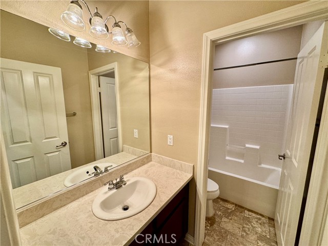 Detail Gallery Image 9 of 49 For 4024 Quartzite Ln, San Bernardino,  CA 92407 - 3 Beds | 2 Baths