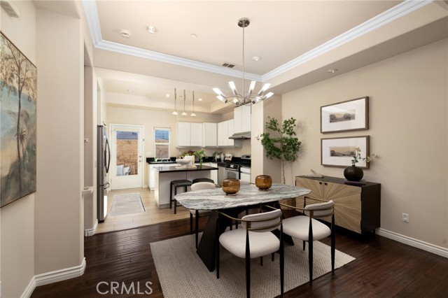 Detail Gallery Image 6 of 25 For 431 N Los Robles, Pasadena,  CA 91101 - 3 Beds | 2/1 Baths