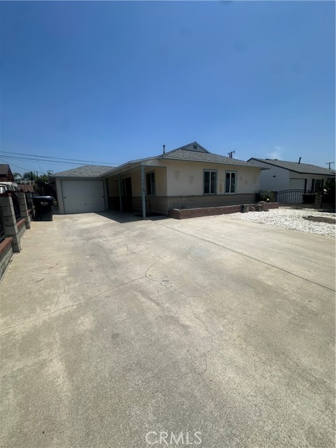 11612 Adonis Avenue, Norwalk CA: https://media.crmls.org/medias/0145d2cc-0086-447f-a0b7-f67c898c2979.jpg