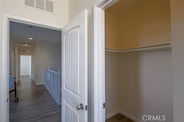 Detail Gallery Image 31 of 40 For 13208 Early Crimson St, Corona,  CA 92880 - 5 Beds | 3 Baths