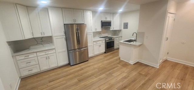2511 W Sunflower Avenue, Santa Ana CA: https://media.crmls.org/medias/0146c387-ec2a-4fbd-bcba-0ad4939ee5e5.jpg
