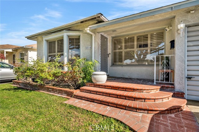 5514 Bellflower Blvd, Lakewood CA: https://media.crmls.org/medias/01471901-5f61-4172-9ee5-945b0d7ce01d.jpg
